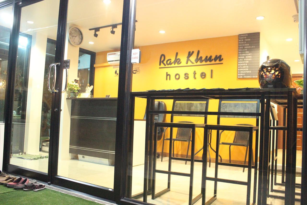 Rak Khun Hostel Chiang Mai Buitenkant foto