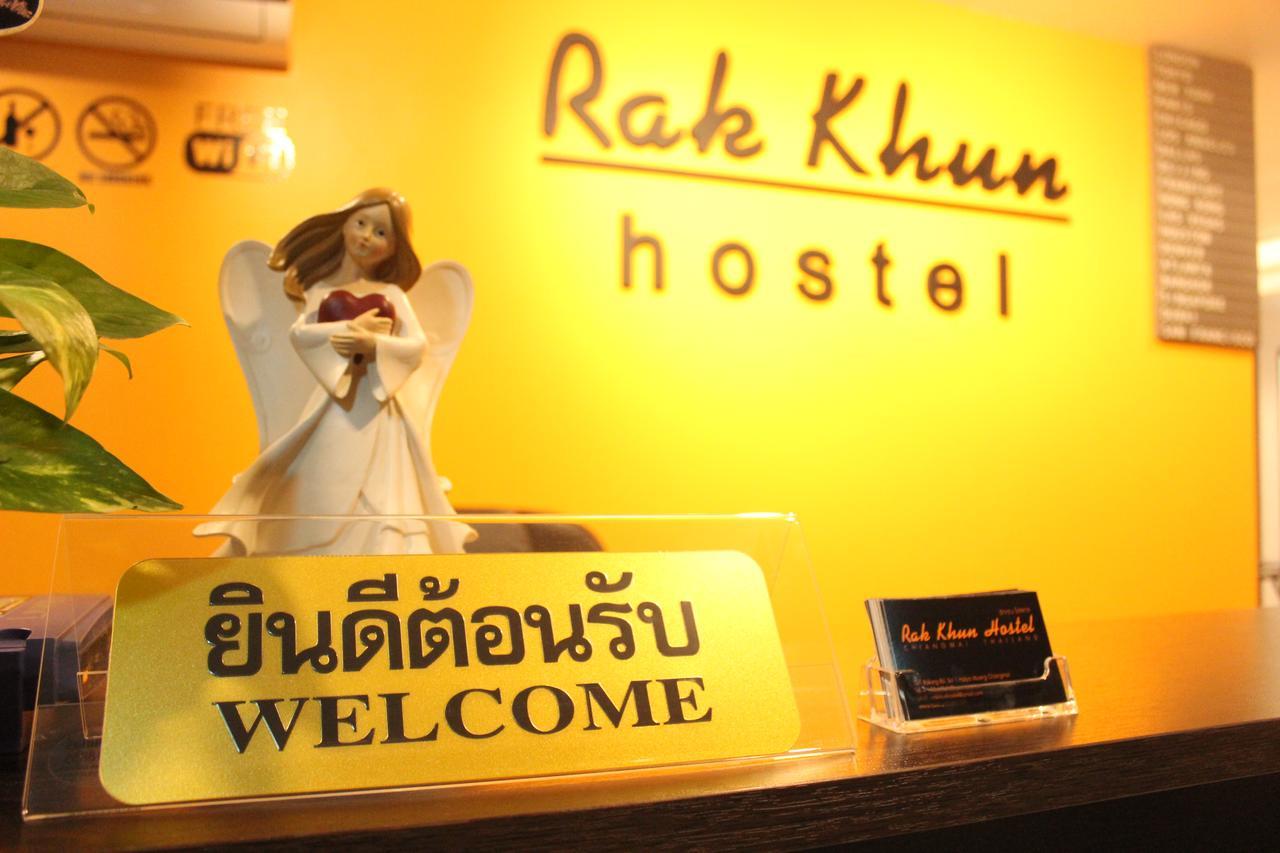 Rak Khun Hostel Chiang Mai Buitenkant foto