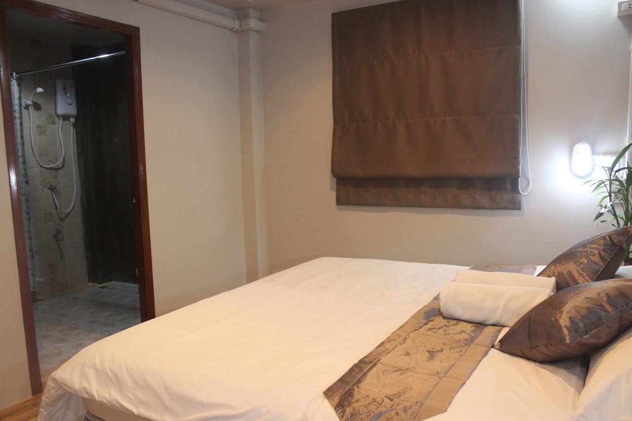 Rak Khun Hostel Chiang Mai Buitenkant foto