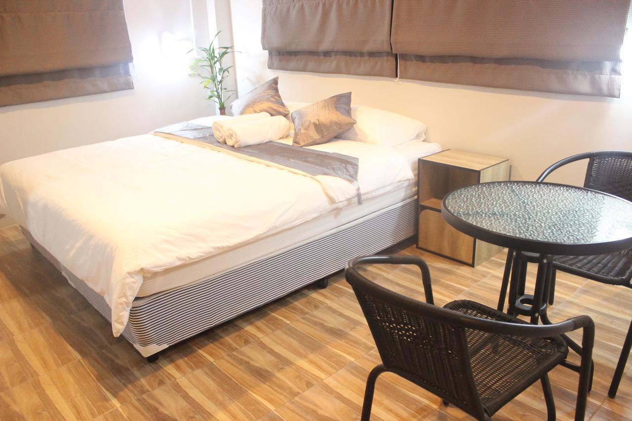 Rak Khun Hostel Chiang Mai Buitenkant foto
